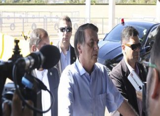 Presidente chama de ‘idiota’ pergunta feita sobre uso de helicóptero da FAB