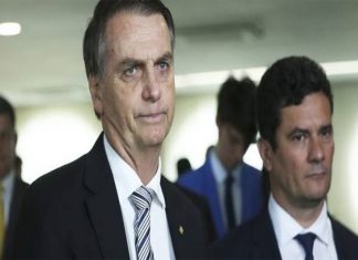 Bolsonaro afirma que Moro precisa dar uma ‘segurada’ no pacote anticrime