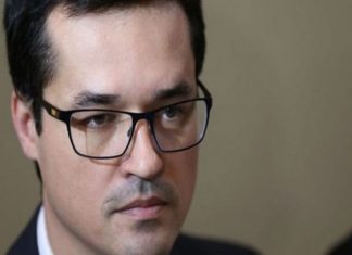 Em ‘conversas íntimas’ você é ‘um pouco irresponsável’, diz Deltan sobre ironias a mortes de parentes de Lula