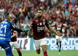 Flamengo passeia, vence por 3 a 0 com direito a ‘cavadinha’ de Gabigol e afunda Palmeiras de vez na crise