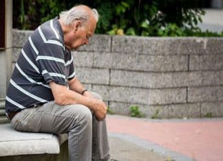 Lítio possui efeito benéfico em idosos com Alzheimer