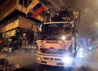 Acuado por marcha indígena, Lenín Moreno transfere Governo do Equador para Guayaquil