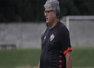 Geninho elogia desempenho do Vitória diante da Ponte Preta e valoriza resultado: ‘Importantíssimo’