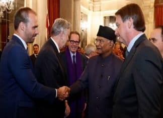 ‘Armamento é privilégio para elites’: a nova estratégia de Eduardo Bolsonaro para baratear armas no Brasil