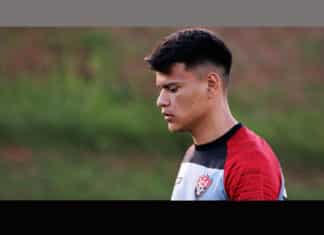 Após notificação da Fifa, Vitória tem menos de 45 dias para pagar dívida com Walter Bou